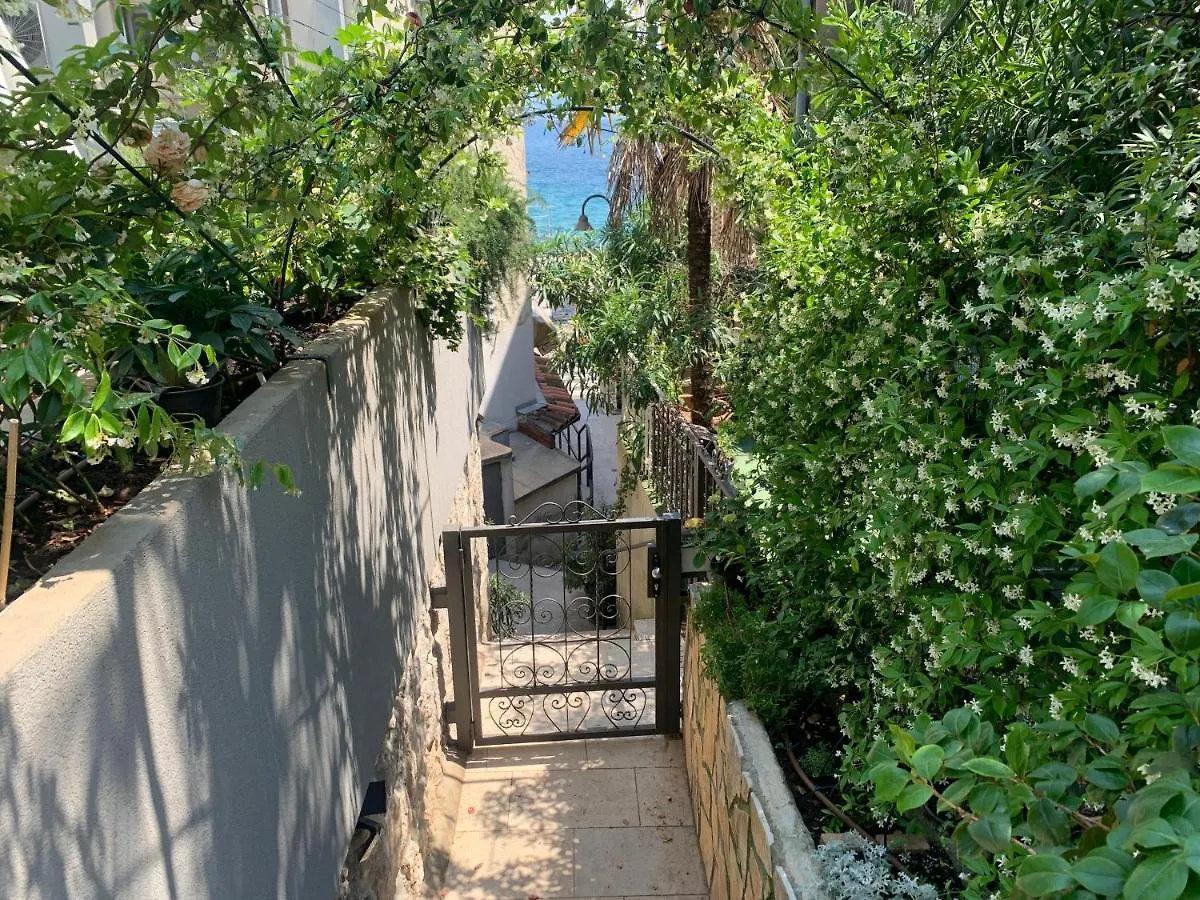 Artspace Location-Opatija-3 Bedroom House With Rooftop Garden By Beach Lejlighed Opatija