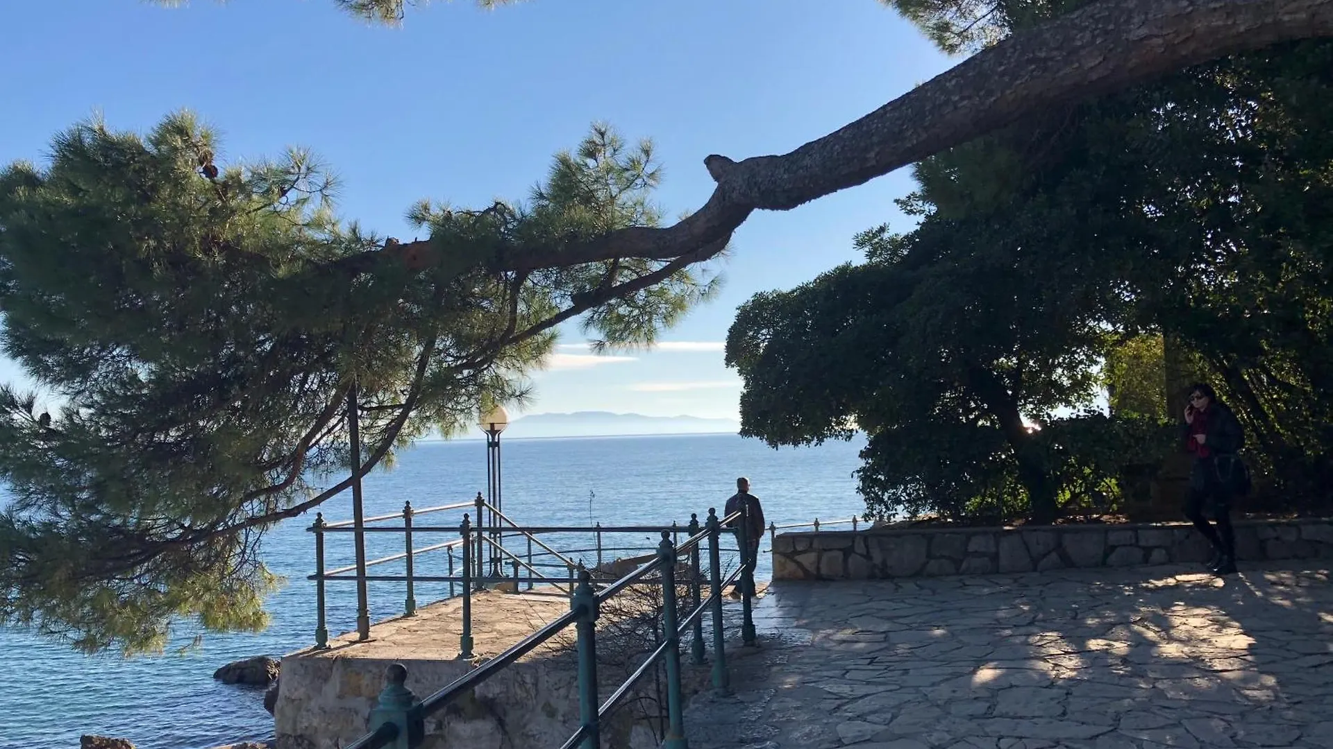 Artspace Location-Opatija-3 Bedroom House With Rooftop Garden By Beach Kroatien
